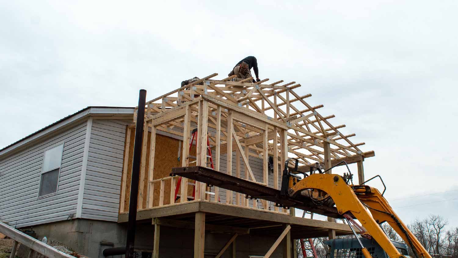 Home addition under construction