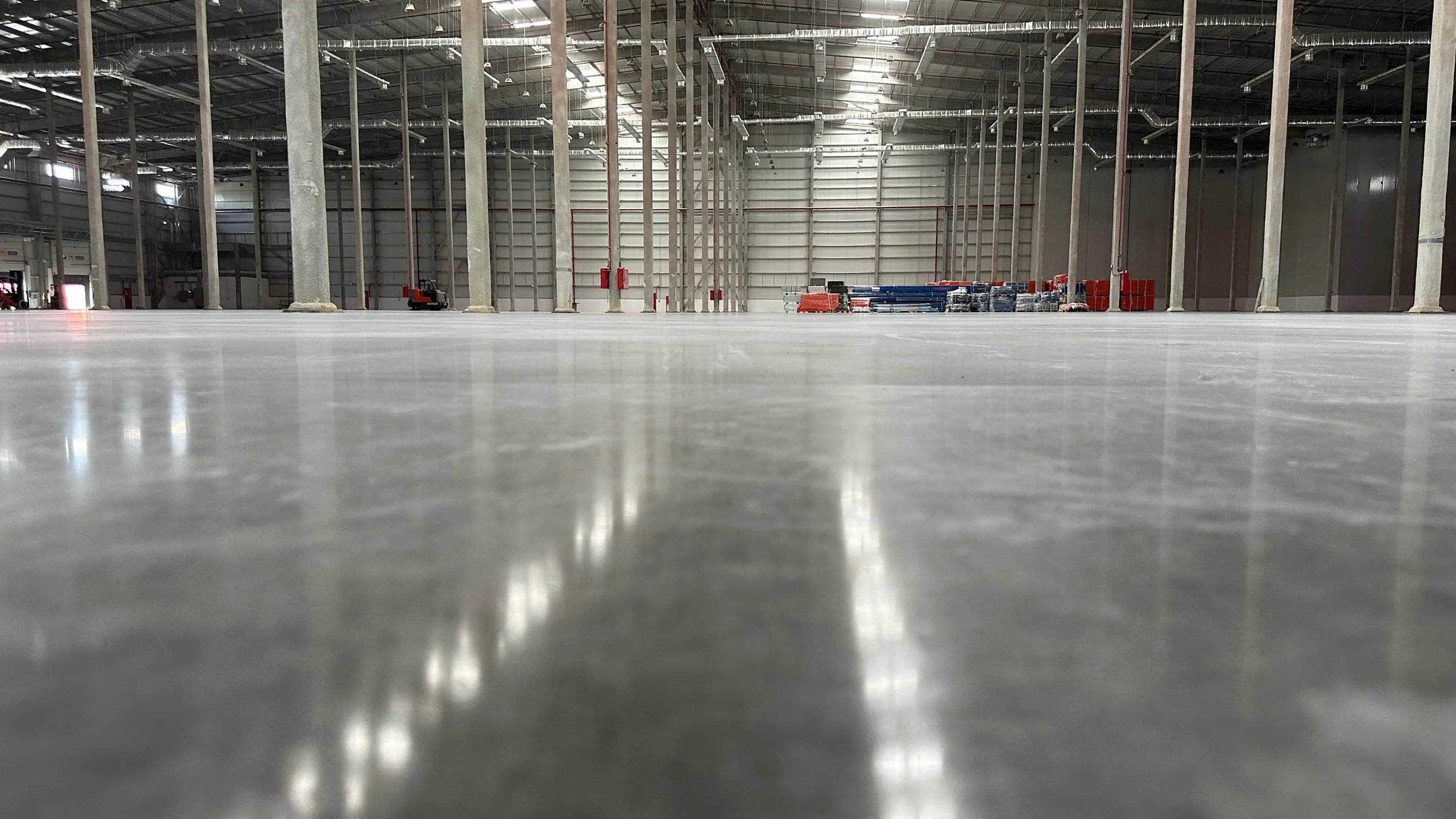 Polished warehouse concrete floor